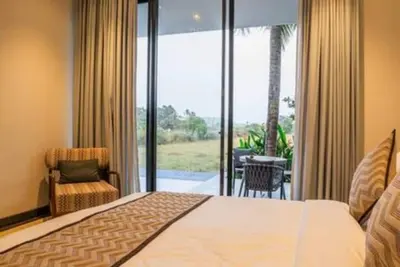 Image de Vilmaris 5 Bhk luxury Villa wid pvt pool & Jacuzzi