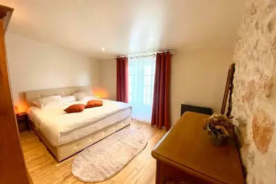 Image de Maison des Vignes avec ménage, draps et serviettes inclus