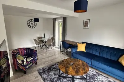 Image de Contemporary Comfort: 2-Bd Home