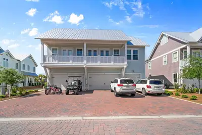 Image de Endless Weekend-Pet-Friendly 30a Home w/ Golf Cart, 4 Bikes, Sleeps 9
