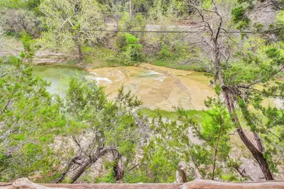 Image de 'Cedar Falls Cabin 3' Next to Turner Falls Park