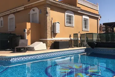 Image de Chalet 6/8 personnes avec piscine privée, chauffée sur demande
