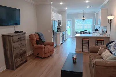 Image de Cozy 2-bedroom townhome near shopping, churches, and the outdoors