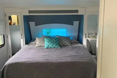 Image de Cedar Hills Camping Paradise located in charming Mount Olivet Ky Sleeps up to 12