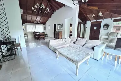 Image de Large villa with swimming pool very close to the capital city - relax in nature