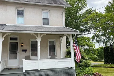 Image de Tranquil townhome in Perkasie borough