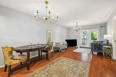 Image de Long term -Cozy Home  2br 1. 5b by Space Center