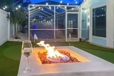 Image de Blue Waves Getaway l Pool Putt Putt l Movies