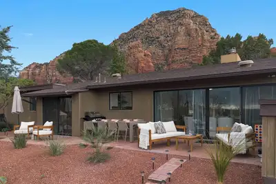 Image de Sedona Elevated Escape: Luxury 3br home with red rock views in West Sedona.