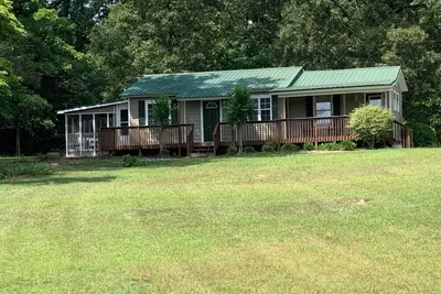 Image de Charming 2-bedroom house with Country setting minutes from Jackson Square