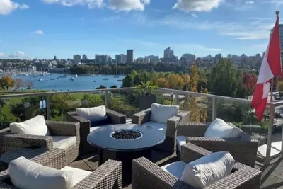 Image de Luxury 3-Bed Ocean View Penthouse – Yaletown, Vancouver (3-Month Min, Pets Ok)