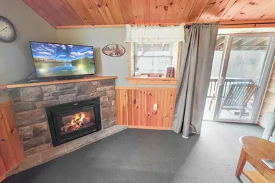 Image de Cozy lodge near Pa Grand Canyon, Cherry Springs & Pine Creek, Ac, WiFi, hot tubs