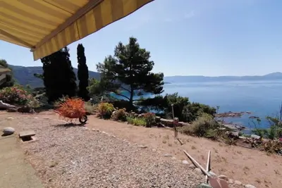 Image de Maison vue mer panoramique, parking privé, jardin, 5 mn à pied du centre-ville