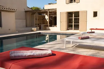 Image de Mas provençal, parenthèse élégante et paisible