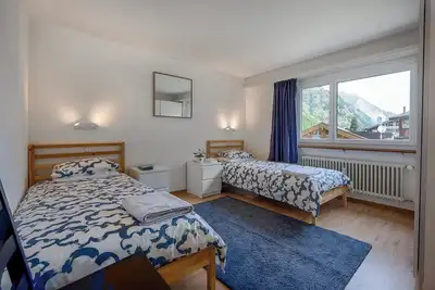 Image de Breithorn View. Sunny apartment close to station