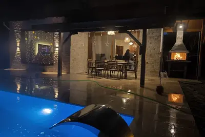 Image de Sıcak havuzlu müstakil villa zeyfathome