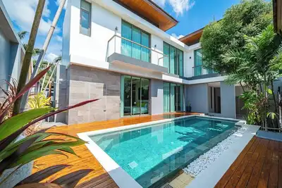 Image de Teak 5 Bedroom Luxurious Pool Villa, Bangtao Beach