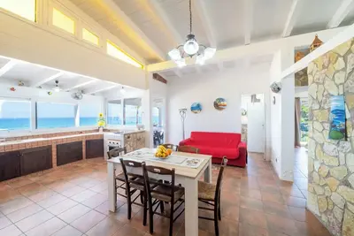 Image de Apartment Breathtaking View 200 meters from the Sea!