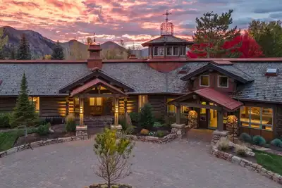 Image de Après Lodge - Ultimate Gathering Place for Family & Friends