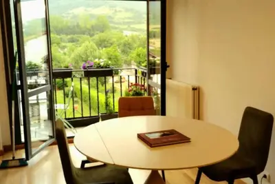 Image de Design, authenticity, comfort, views. Ideal for visiting Navarra and the Basque Country