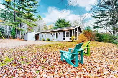 Image de Private oceanfront cottage getaway in Mill Village