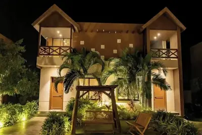 Image de Furnished 3 Bhk villa with infinity swimming pool, restaurant and game zone.