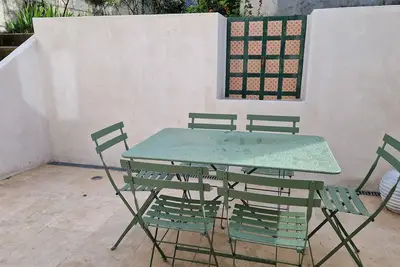 Image de 90 m de la  plage de Morgat, maison rénovée, 2 chambres, Terrasse