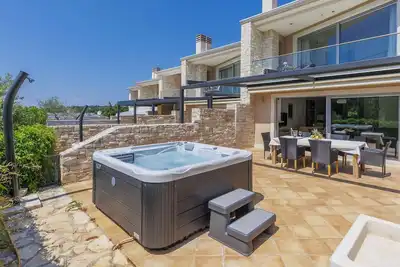 Image de Superbe maison de 3 chambres à Umag