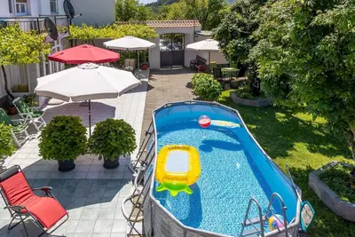 Image de Superbe maison de 2 chambres Ă Drivenik