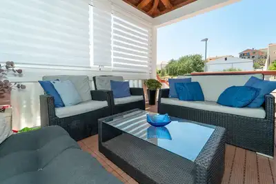 Image de Bel appartement à Sali avec WiFi