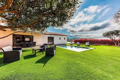 Image de Maison Sanchez - Maison Climatisée avec Piscine