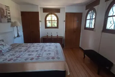 Image de Villa pieds dans l'eau vue mer dans domaine privé