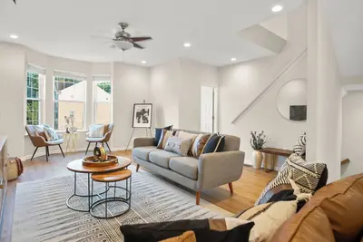 Image de Great for families or working professionals, 30+ day stays welcome, Fast wifi