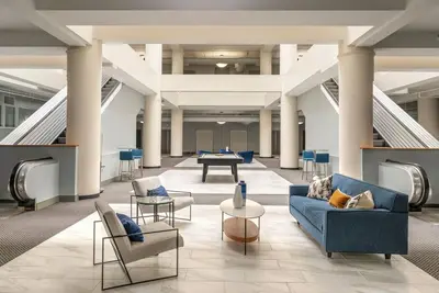 Image de Luxe Condo Near Convention Center & Downtown Indy