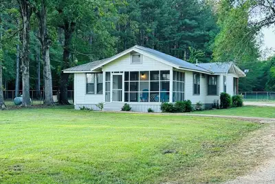 Image de Charming 2-bedroom house in the country with Ac, WiFi and Pet friendly