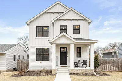Image de Modern & Stylish 4br/4ba Getaway in Sw Minneapolis!