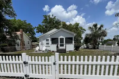 Image de High Tide, A Coastal Cottage