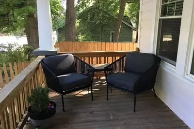 Image de A Classic Urban Cottage, Comfortable and Stylish.