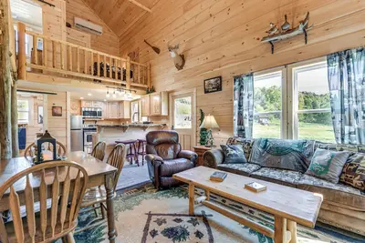 Image de On-Site Creek Access: Pet-Friendly Cosby Cabin!
