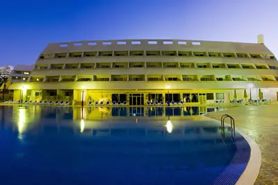 Apartamentos Pirámides