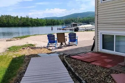 Image de Waterfront 3-bedroom condo in lovely Bristol with boat storage available.