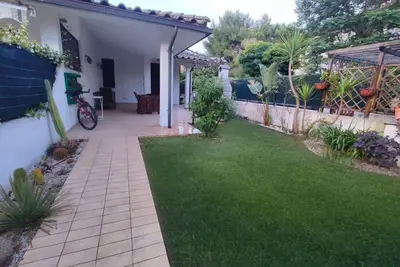 Image de M432 – Marcelli, Two-Bedroom Apartment with Garden