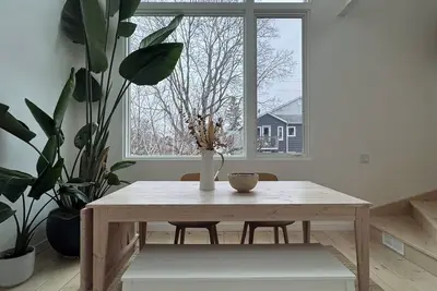 Image de 2-Story Hintonburg Hideout with Huge Rooftop