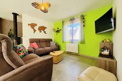 Image de Le Gîte des Marais : Charmante Maison de vacances avec jardin à Carentan-les-Mar