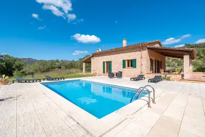 Image de Maison de campagne \"Can Mandai\" avec vue sur la montagne, Wi-Fi et climatisation