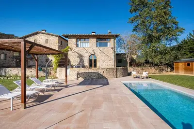 Image de Maison de vacances 'El Graner' avec vue sur la montagne, piscine privée et Wi-Fi