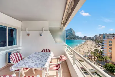 Image de Appartement 'Playa De La Fossa C' avec vue sur mer, Wi-Fi et climatisation