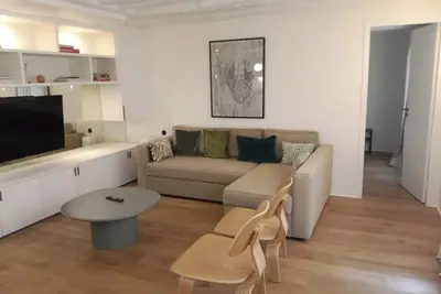 Image de BnBNook - Lovely 2br: Eiffel Tower and River Seine