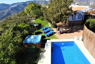 Image de Maison de vacances 'Venta Real' avec vue sur la mer, piscine privée et Wi-Fi