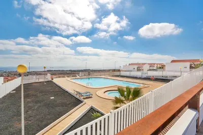 Image de Vacances 'Calida Vivienda Accesible' avec piscine partagée, terrasse privée et Wi-Fi